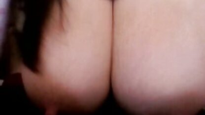 Mature comptable se déshabiller dans le bureau et l'exécution de collants film xxx 2018 noirs