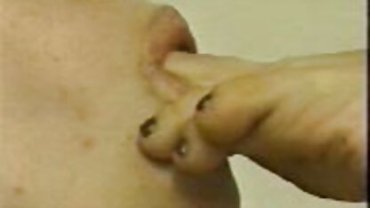 Rousse secrétaire avec porno xxi de gros seins sucer la bite adulte patron
