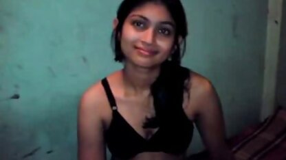 Un faussaire avec une canne a des bas blancs sur videos xxx gratuites le cul de son petit ami devant la webcam
