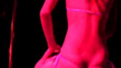 Portez des tenues érotiques pour correspondre au matin le meilleur film porno
