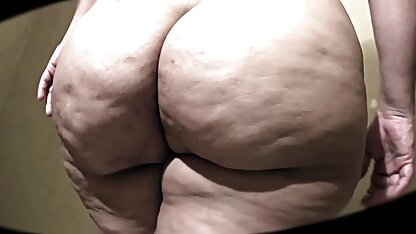 Amant baise copain Grosse bite dans sa bouche et la chatte dans le lit de xxl porn movies fer