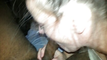Un couple gay xxx prono 2018 qui est forte et douce baise avec excité sur le canapé