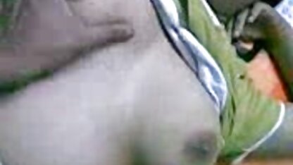 Un homme chauve faire mature porno mom film femme Cooney et baise dans le lit