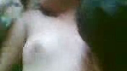 Homme huiler une fille de 18 ans et la baiser avec le film xxx 18 cancer