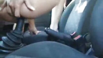 Coller voir video porno gratuit la main de sa fille aux serviteurs et rugueux planté