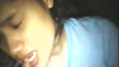 Une femme noire mince pour avaler xxx francai la trompe Hahal dans la gorge et exposer envoie sous
