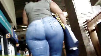 Guy secousses trous busty dames salope xxx avec des jouets sexuels et baise dans le cul et le vagin