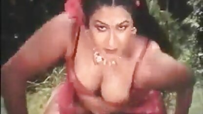 République tchèque porno jeux vidéo de hautes bottes dans sa maîtresse strapon