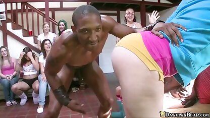 Frère et soeur sucer beau-frère qui a 18 ans dans les films porno interdit de l'inceste film x hard